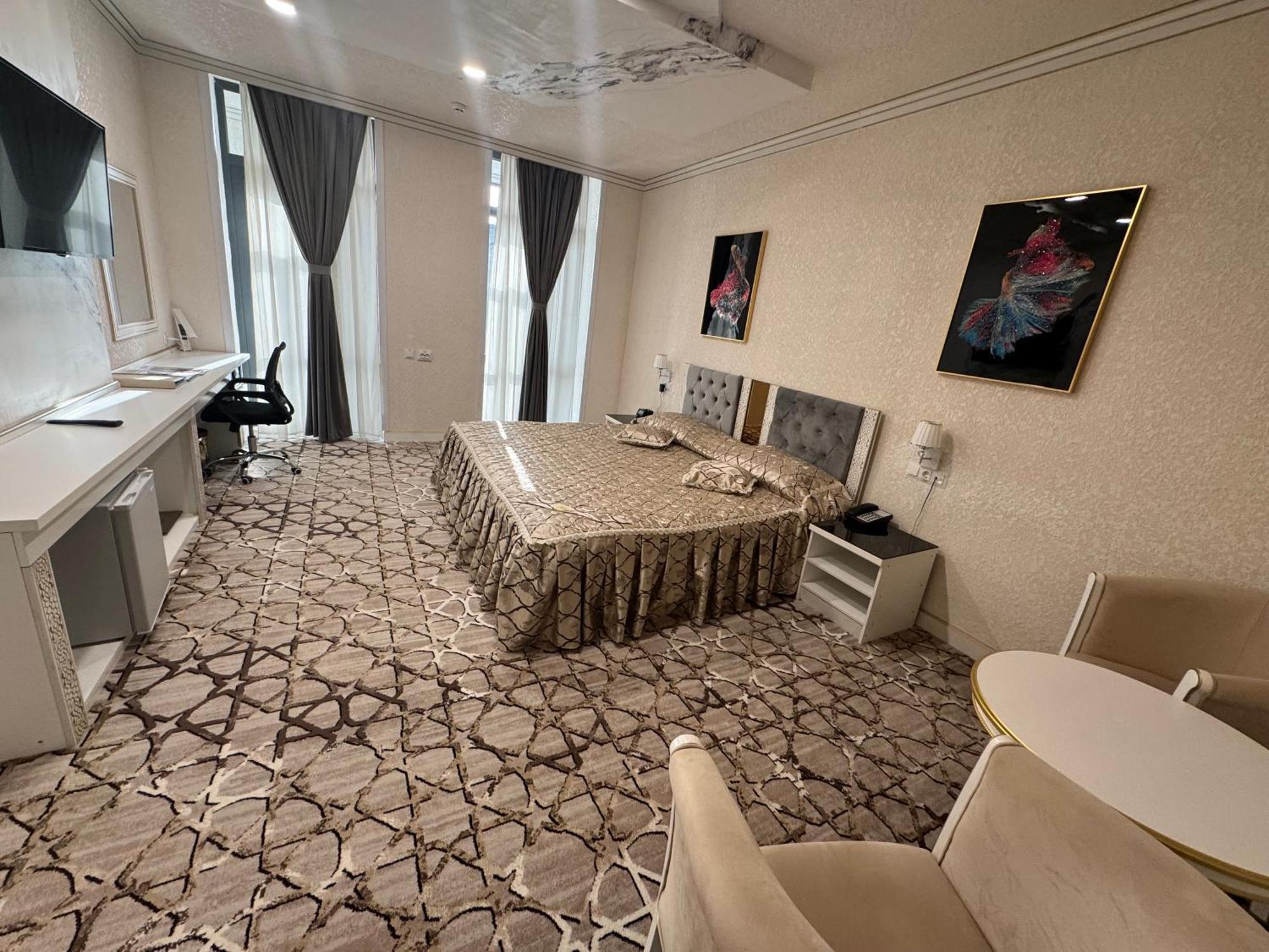 Bukhara City Hotel Turon City Plaza ภายนอก รูปภาพ