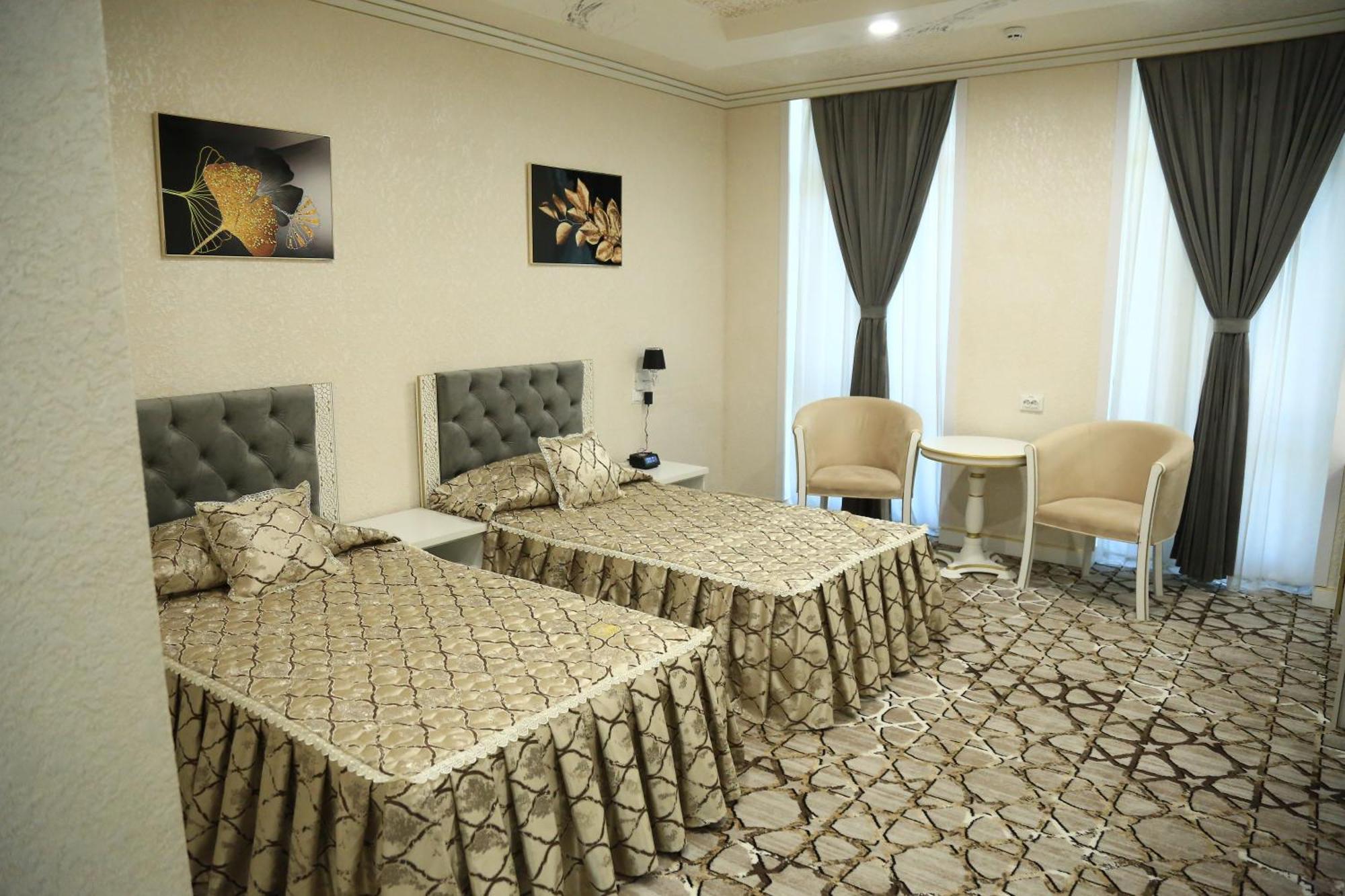Bukhara City Hotel Turon City Plaza ภายนอก รูปภาพ