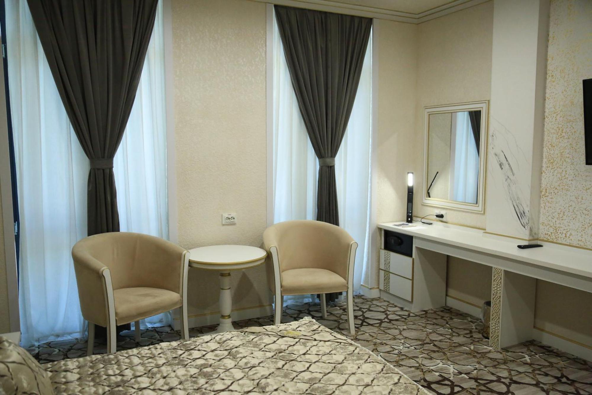 Bukhara City Hotel Turon City Plaza ภายนอก รูปภาพ